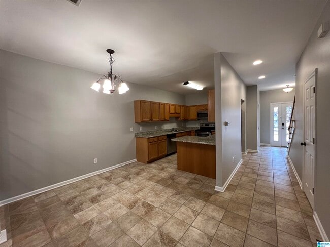 Building Photo - 1648 Savannah Park Ln