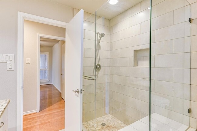 Building Photo - 8405 Cima Serena Ct