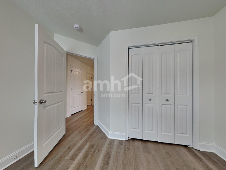 Building Photo - 1615 Douglas Wood Ln