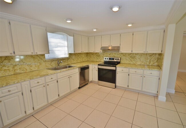 Building Photo - 481 W 55th Pl