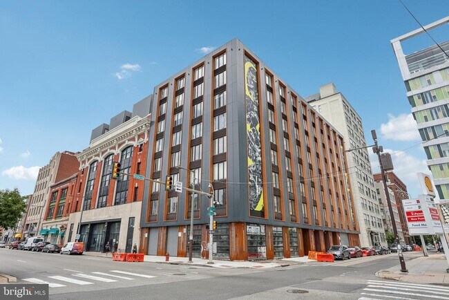 Building Photo - 1201 Vine St