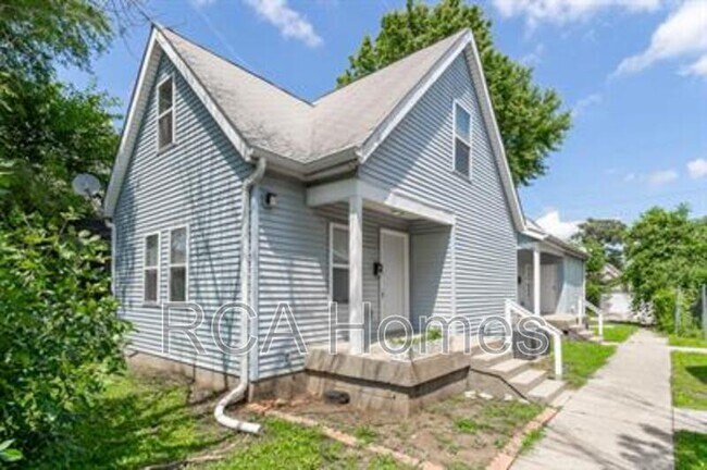 Building Photo - 1157 Villa Ave