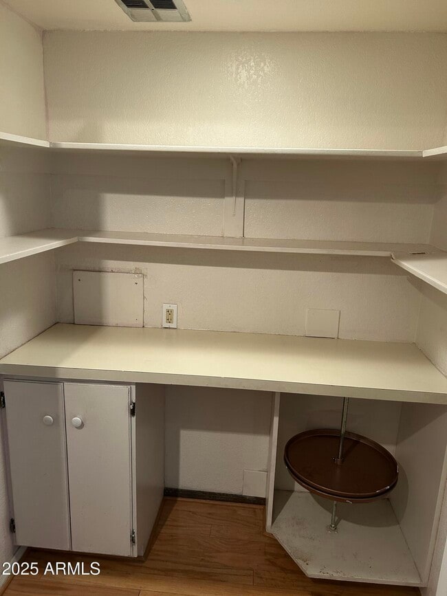 Building Photo - 5736 N 25th St