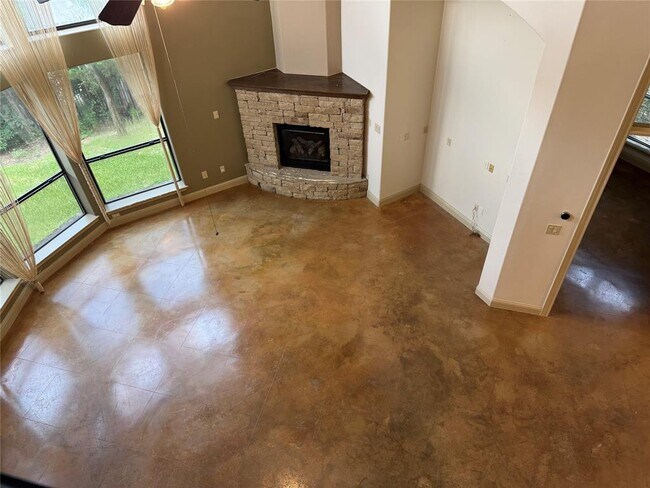 Building Photo - 10913 Sans Souci Pl
