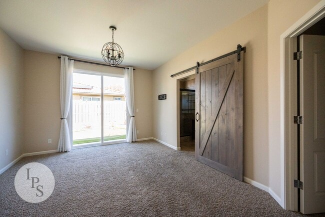 Building Photo - Copper Eastside Home, 2BR/2BA, CUSD, Gated...