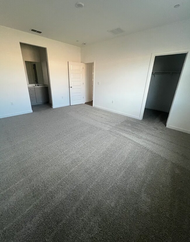 Building Photo - Honey - I'm Home!  BRAND NEW *Elk Grove" 3/2 (Solar).  Please view ENTIRE ad for viewings