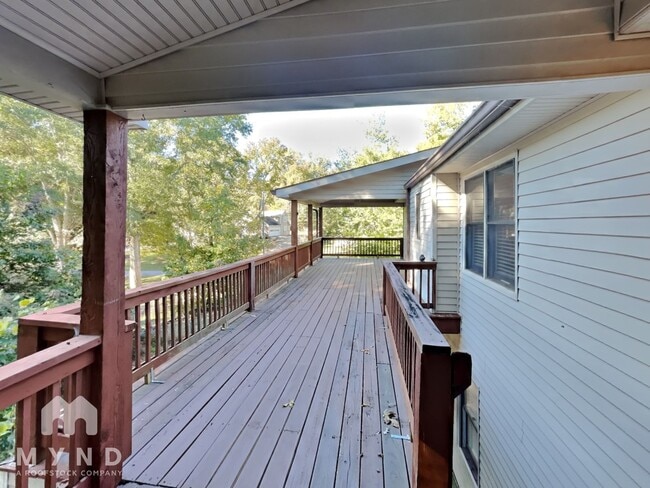 Building Photo - 3255 Sharon Ln