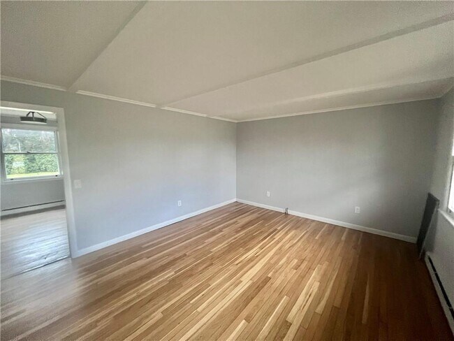 Building Photo - 19 Ethel Dr