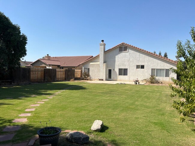 Building Photo - Northwest Charmer