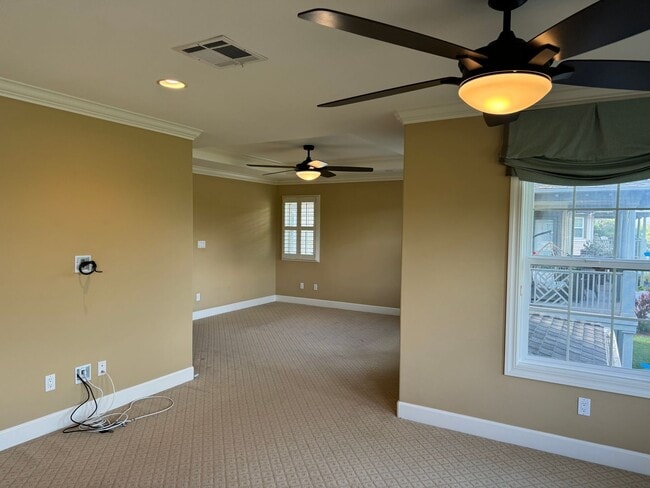 Building Photo - Ka Makana @ Hoakalei Golf Course front Upgraded Developer Model
