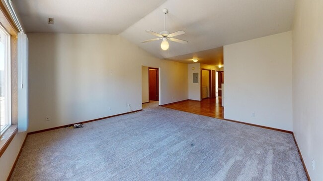 Building Photo - 4517 Steinbeck St