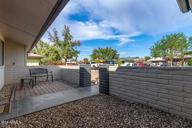 Building Photo - AMAZING ASU HOUSE IN GREAT STUDENT AREA