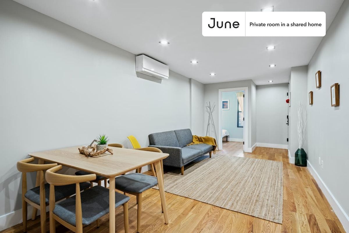 Building Photo - Cozy Private ROOM in Bedford-Stuyvesant