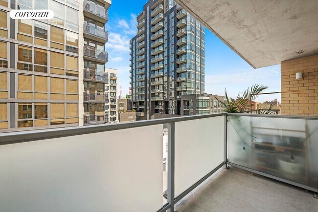 Building Photo - 41-23 Crescent St