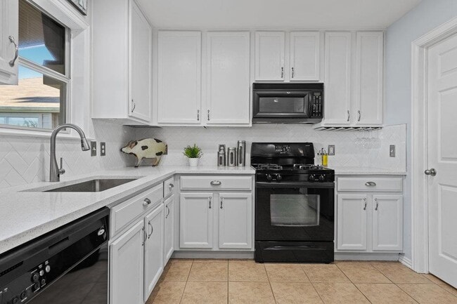 Building Photo - 3125 Winding Shore Ln