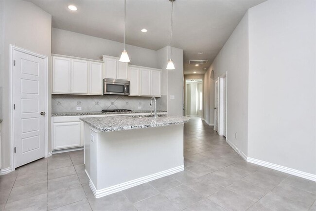 Building Photo - 409 Bluehaw Dr