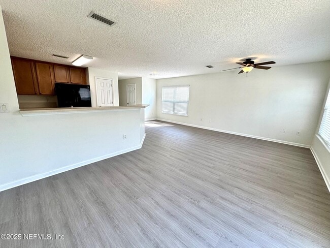 Building Photo - 1500 Calming Water Dr