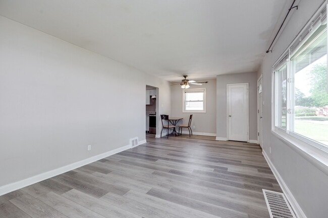 Building Photo - 346 Lawver Ln
