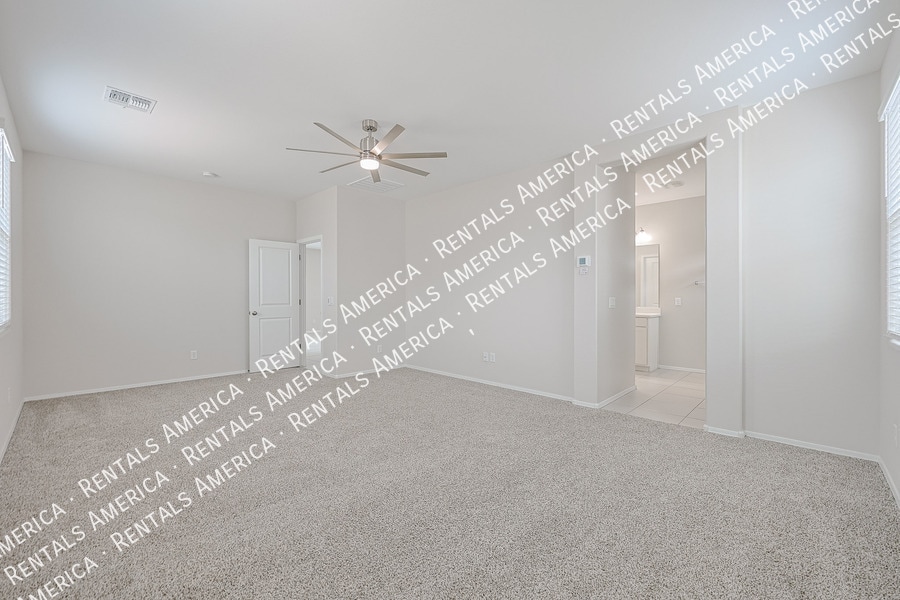 Building Photo - 10338 W Wier Ave