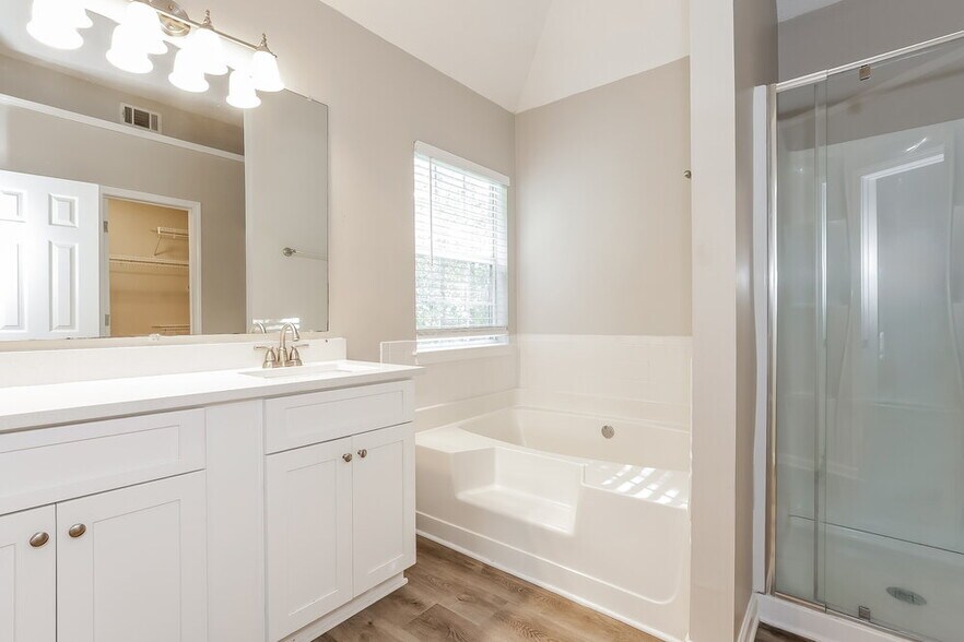 Building Photo - 2997 Happy Deer Ct