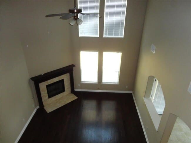 Building Photo - 6400 Antigo Ln