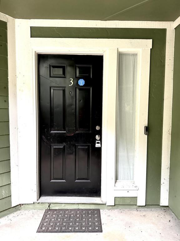 Building Photo - 1002 Brookhollow Dr