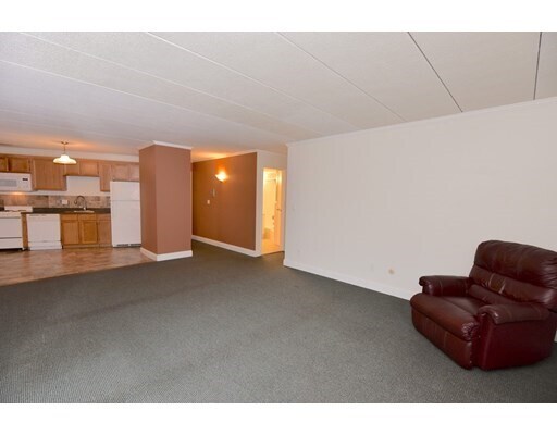 Building Photo - 152 Turner Rd