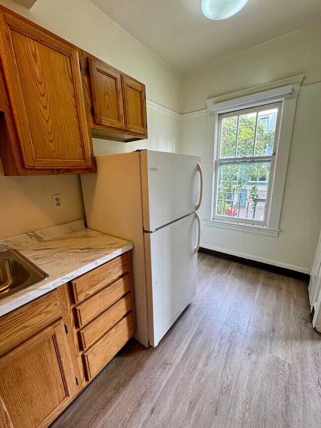 Building Photo - 780 Hayes St