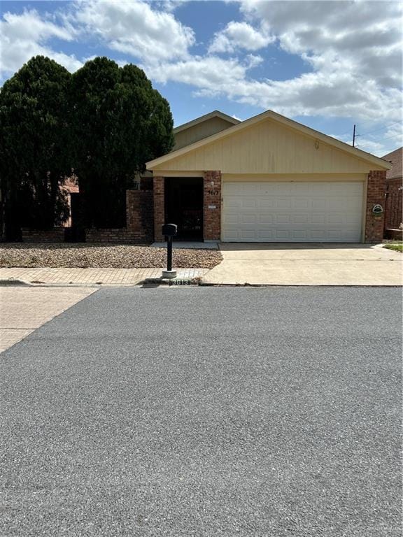 Building Photo - 30 Cedar Ave