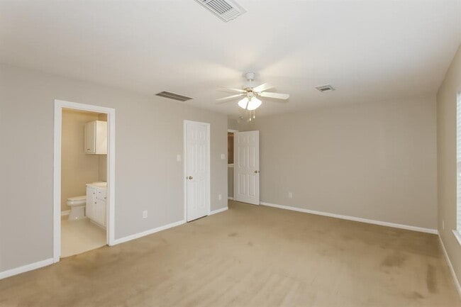 Building Photo - 4750 Chisholm Hollow Ct