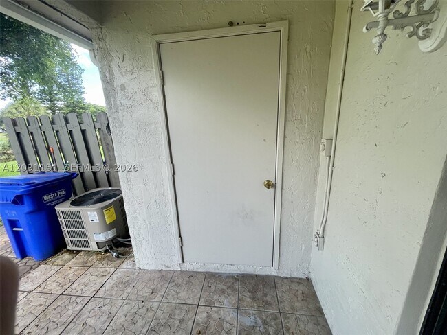 Building Photo - 10781 NW 11th St
