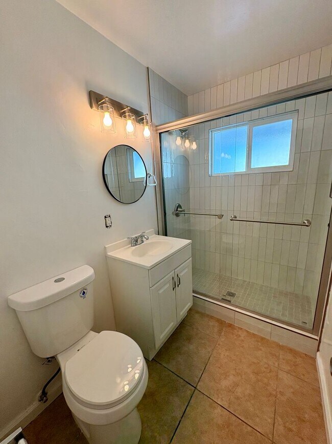 Building Photo - 2731 Snowdrop St