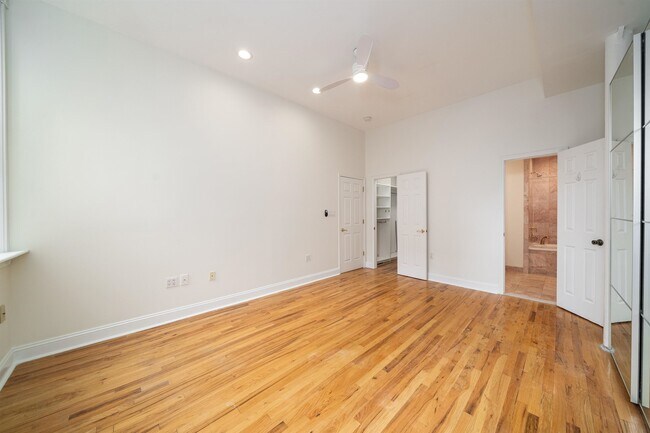 Building Photo - 98 Park Ave