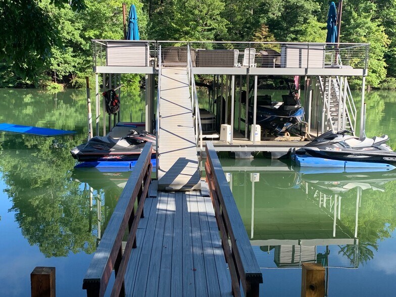 private dock - 49 Bayshore Dr