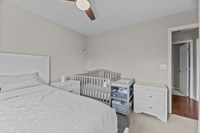 Building Photo - 131 Oakley Dr