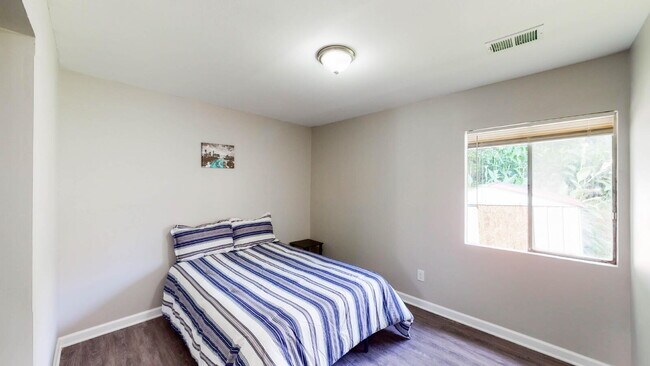 Building Photo - THE GRANGE | Thomasville Heights Home offering comfortable and convenient living in a well-connec...