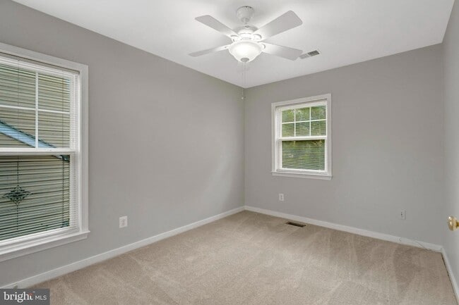 Building Photo - 26161 Rachel Hill Dr