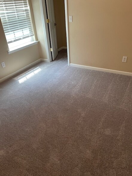 Building Photo - 7312 Brighton Village Dr