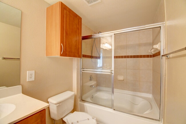 Building Photo - 6505 Emerald Dunes Dr