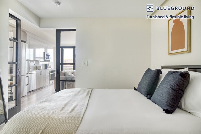 Building Photo - 2009 8th St NW