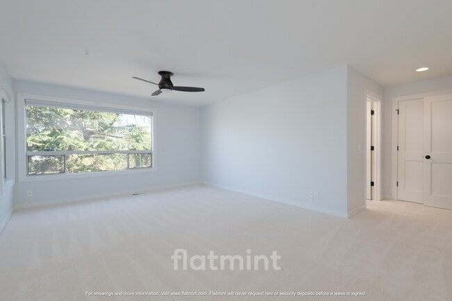 Building Photo - 4444 29th Ave W