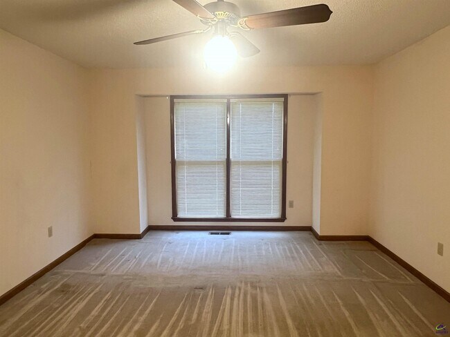 Building Photo - 178 Woodard Rd
