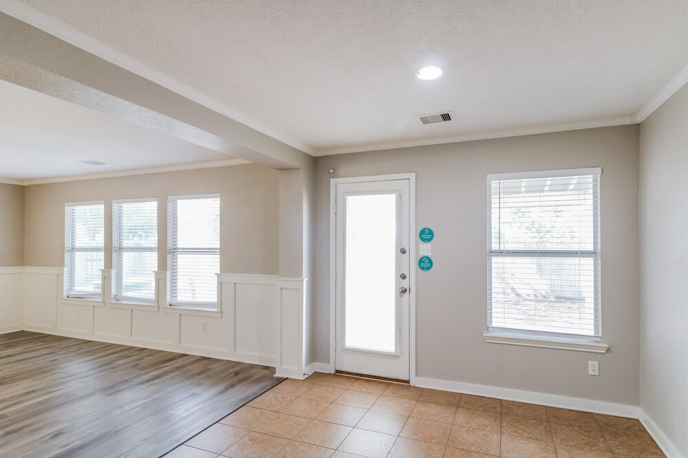 Building Photo - 7807 Pasture Spring Ln