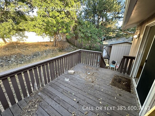 Building Photo - Top Floor of Single Family Home