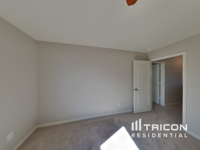 Building Photo - 14356 Open Range Dr