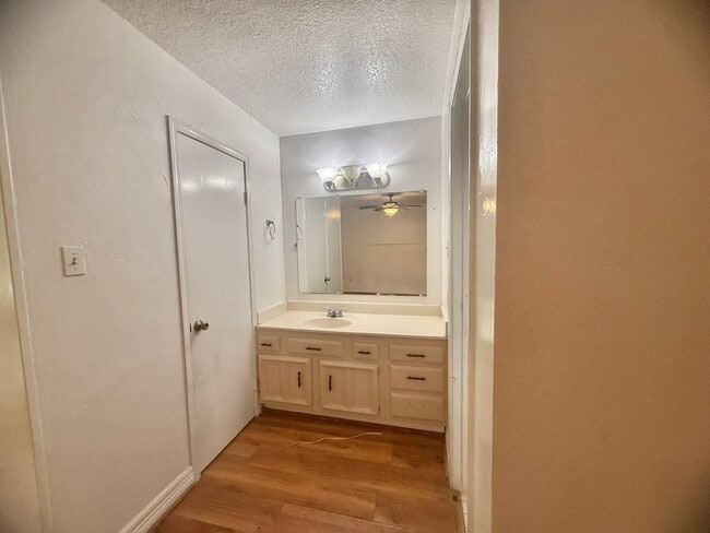 Building Photo - 3602 Brier Gardens Dr