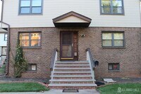 Building Photo - 707 Merrywood Dr