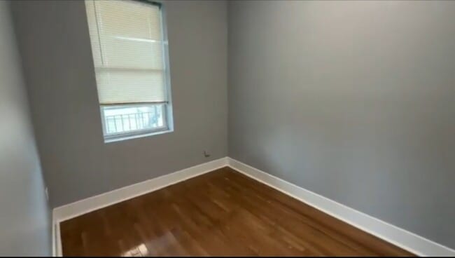 Building Photo - 2286 S Blue Island Ave