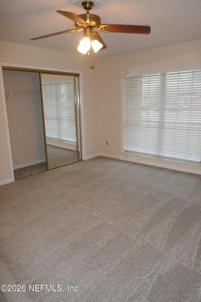 Building Photo - 10996 Raley Creek Dr S