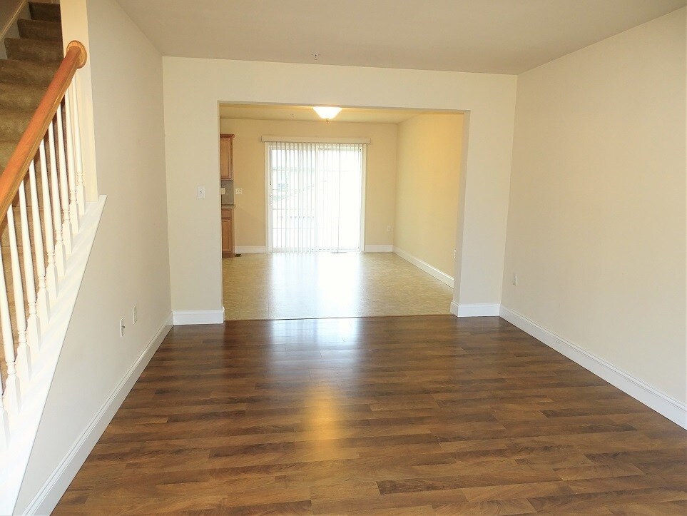 Building Photo - 1296 Overlook Rd